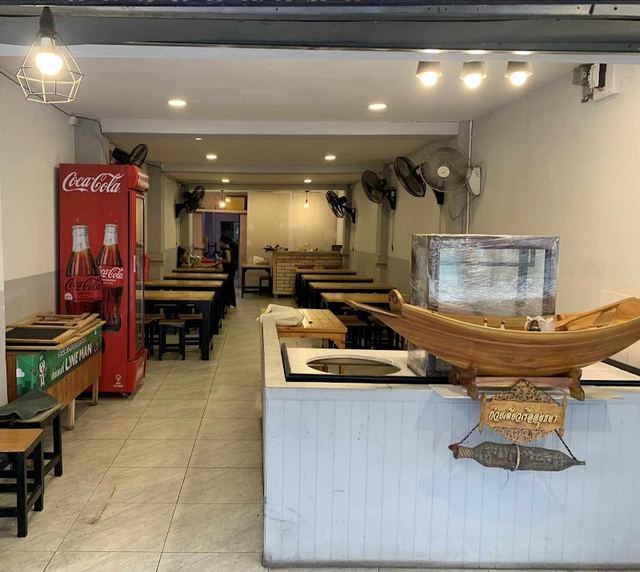 Jay Yai Huai Khwang Boat Noodles