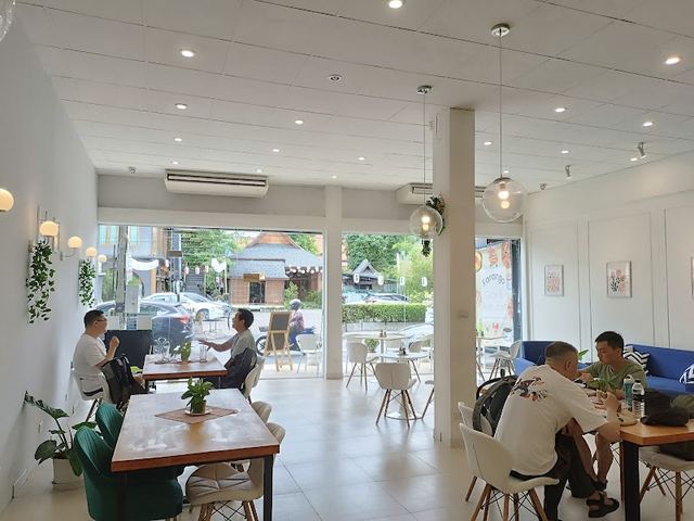 INDIAN Bites Cafe & Vegetarian and Vegan Restaurant