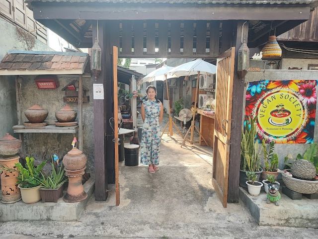 Vegan Society Restaurant & Homestay