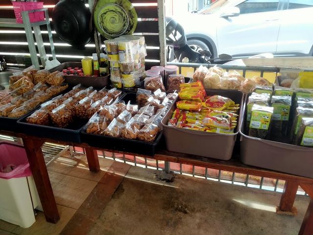 ร้านอาหาร เจต้นโพธิ์